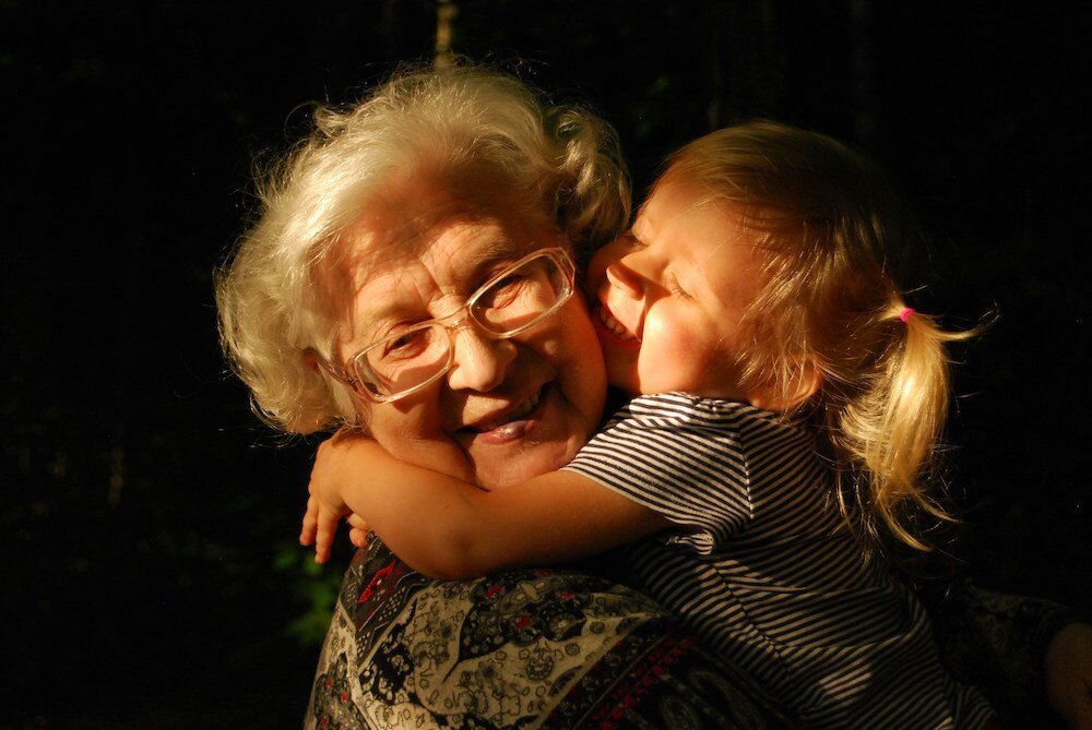 How to Start Saving Early for Your Grandchild’s Future: The Smart Way to Plan