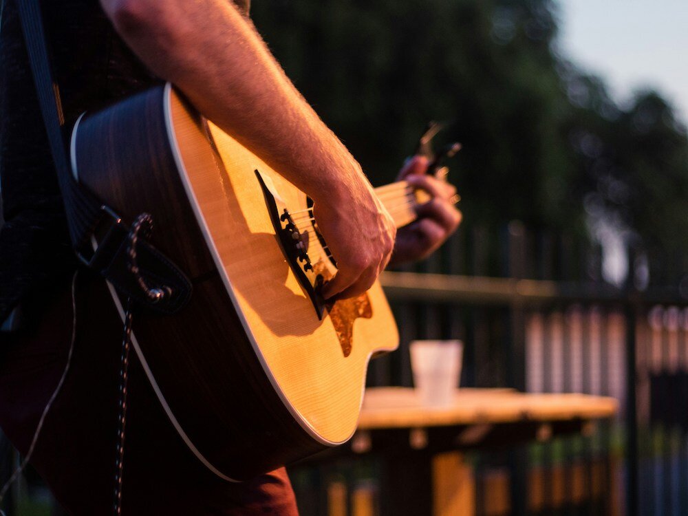 A Guide to Live Music Experiences Near & Around Sarasota County