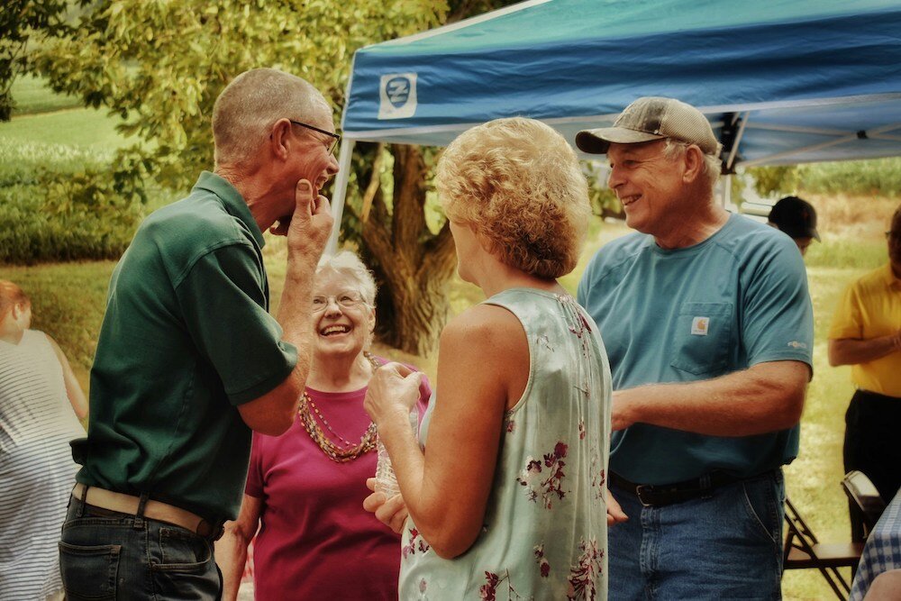 A Senior's Guide to Community Involvement in Florida