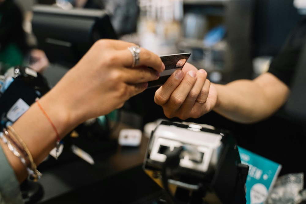 Are Credit Card Surcharges Legal in Florida? What Consumers Should Know