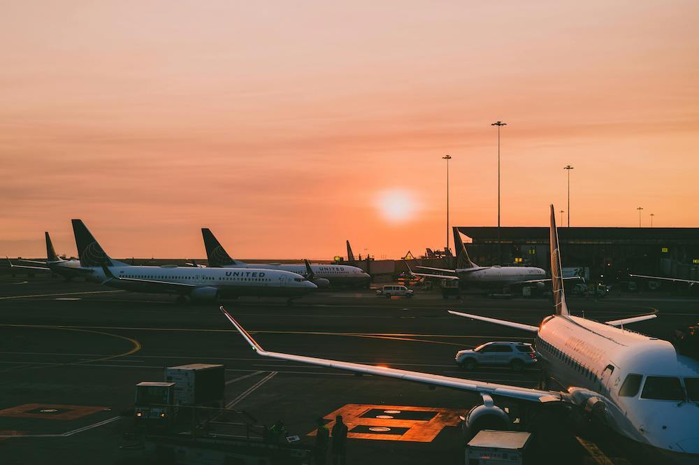The Real Cost of Flying South: Snowbirds’ Guide to Airline Expenses