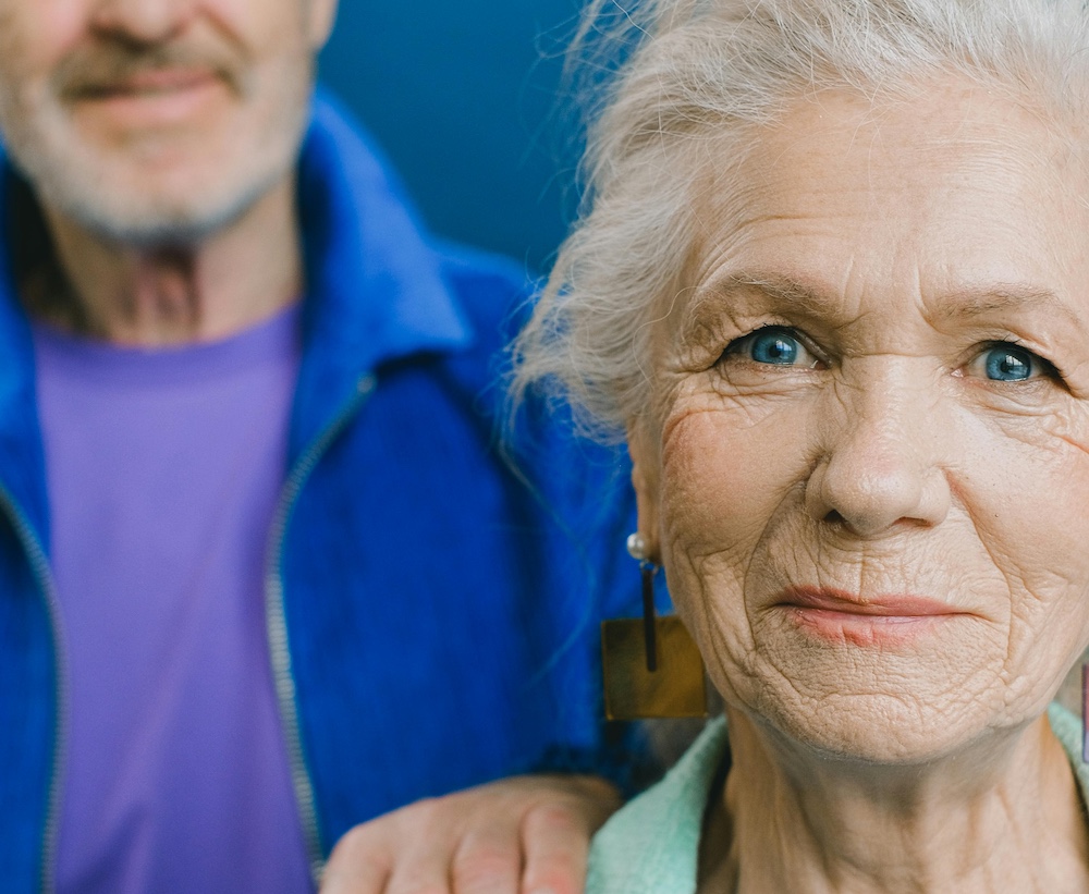 Why More Retirees Are Switching to Community Banks (And What They’re Gaining)