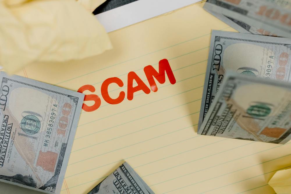 Holiday Delivery Scams: How Fake UPS, FedEx, and USPS Texts Trick Shoppers